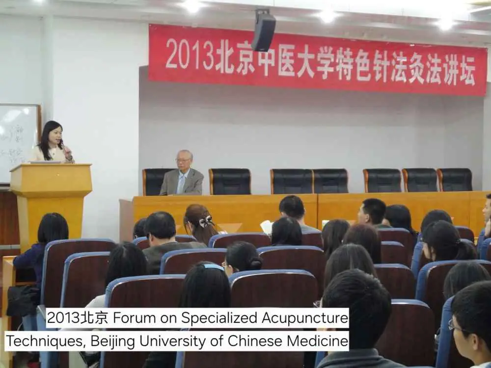 Dr. Shy and Dr. Sheng Chun Chang representing Zhu’s Scalp Acupuncture (ZSA) at the Special Acupuncture Techniques Forum at Beijing University of Chinese Medicine in 2013.