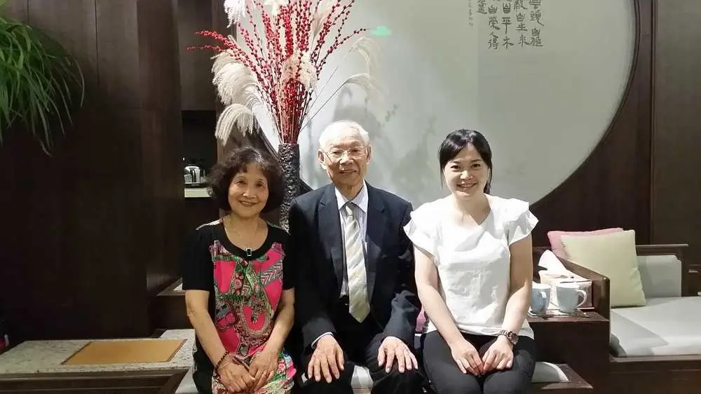 Dr. Shy, Dr. Zhi Yun Peng and Professor Ming Qing Zhu at the Zhu’s Scalp Acupuncture (ZSA) lecture series at Xihe Tang TCM Clinic in Shanghai, 2015.