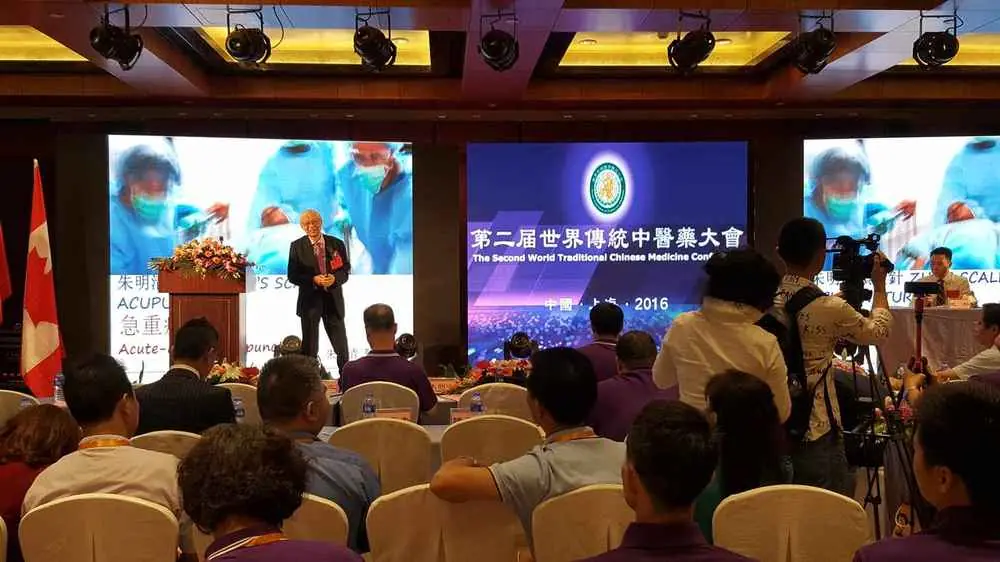Introducing the application of Zhu’s Scalp Acupuncture (ZSA) in critical and emergency care at the World Federation of Chinese Medicine Societies, 2016.