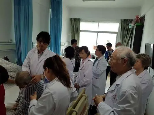 2017 Zhu’s Scalp Acupuncture Clinical Teaching International Interns Emergency Ward Fujian China 福建急診病房國際實習生朱氏頭皮針臨床教學